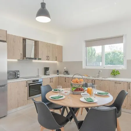 Ferienhaus Mit Privatpool Fuer 6 Personen Ca 137 Qm In Pastida, Dodekanes Rhodos Ialysos (Rhodes)